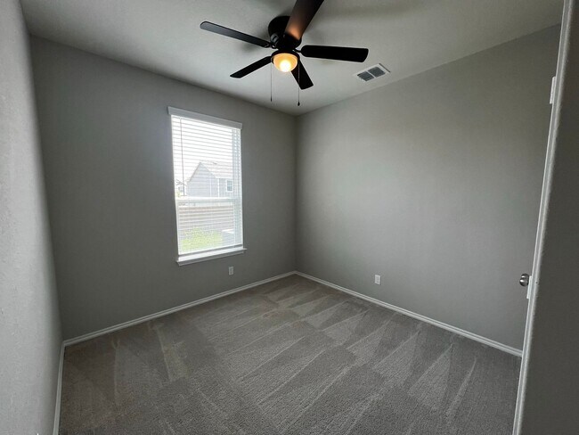 Building Photo - Elegant home in Davis Ranch- 4 Bedroom/ 3 Bathroom