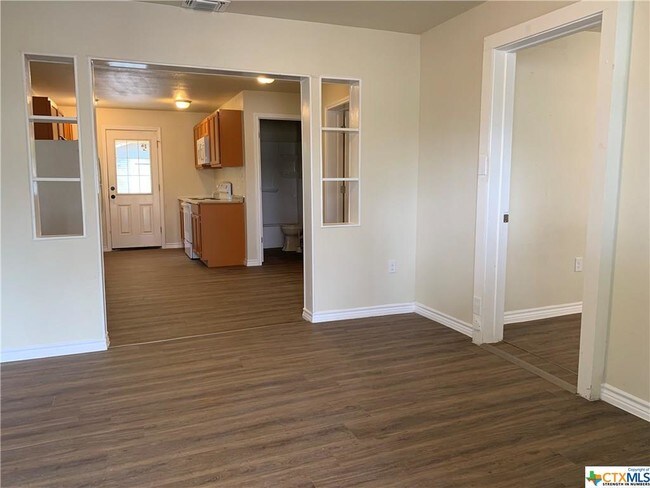 Building Photo - 412 S CM Allen Pkwy