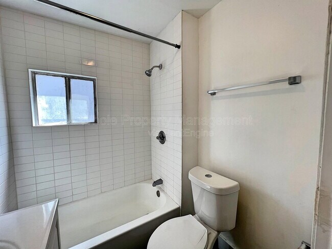 Building Photo - 2234 W 30th Ave