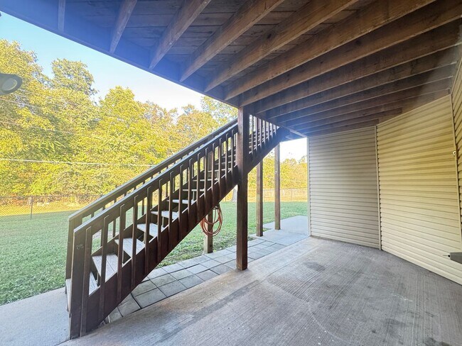Building Photo - WELCOME HOME!