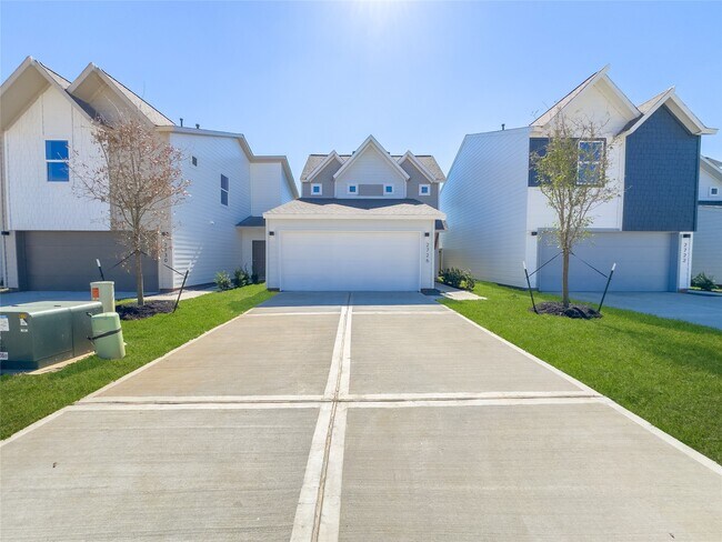 Building Photo - 824 Waxahachie St