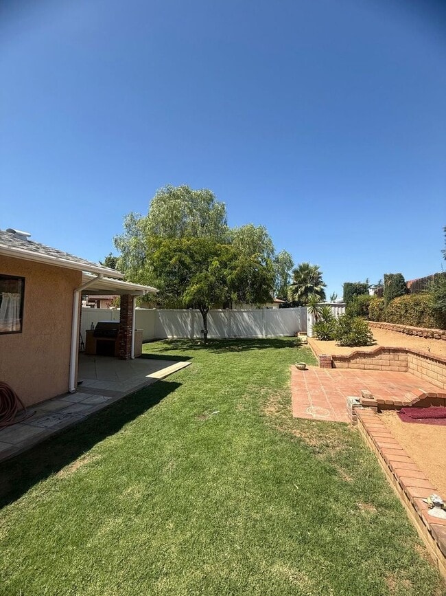 Building Photo - Peacock Valley HOA 2 Bedroom 1 Bathroom 55...