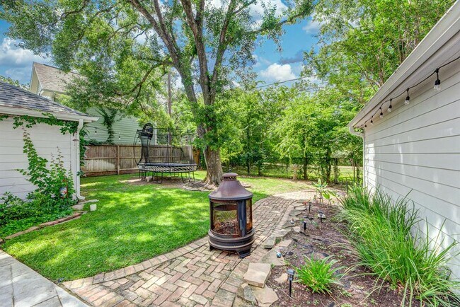 Building Photo - 14531 Bramblewood Dr