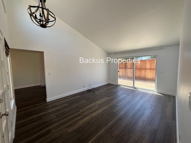 Building Photo - Lovely Los Olivos Condo