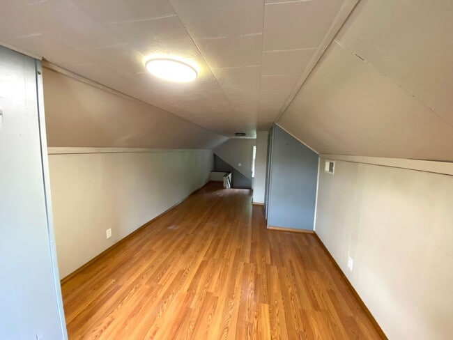 Building Photo - Available E Peoria 3BR/1BA w/Garage