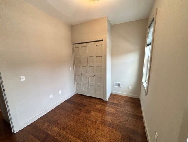Building Photo - Beautiful Home for Rent