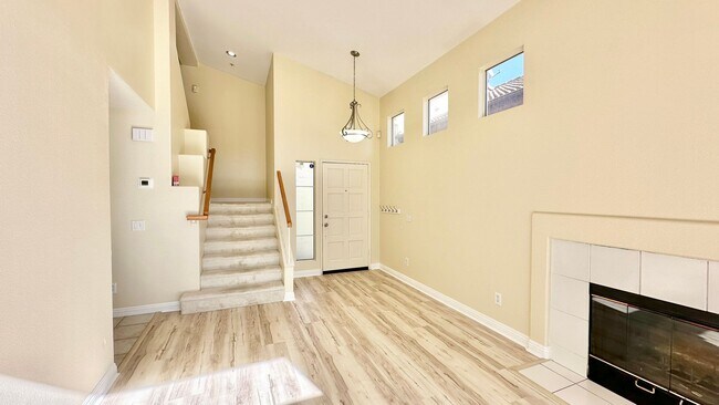 Building Photo - 5751 Galloway Pl