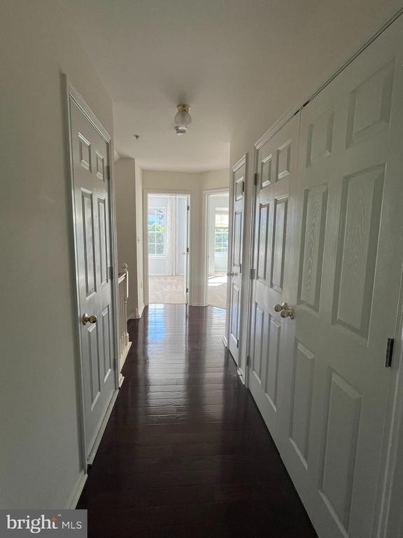 Building Photo - 637 Fawn Cir