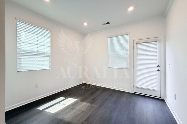 Building Photo - 3611 Elm Grv Ln