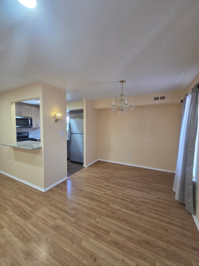 Building Photo - 1724 Rachael St