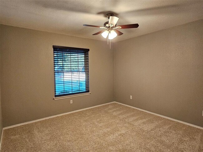 Building Photo - 3932 Haleys Way