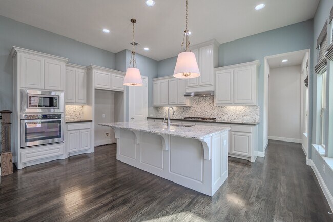 Building Photo - 1117 Ferndale Dr