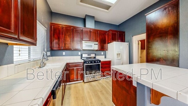 Building Photo - 430 Merlot Dr