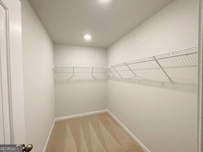 Building Photo - 928 Yancey Ct