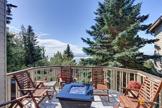 Building Photo - 18722 Guillemot Cir