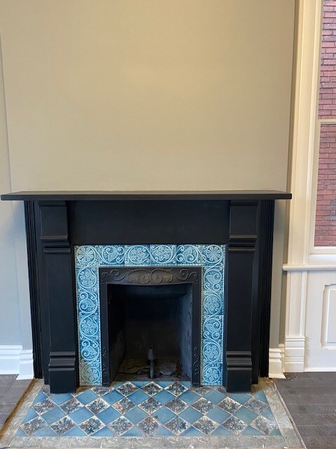 Front bed Fireplace - 1468 S 2nd St