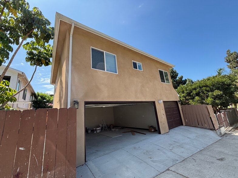 Building Photo - 4112 Pepper Dr