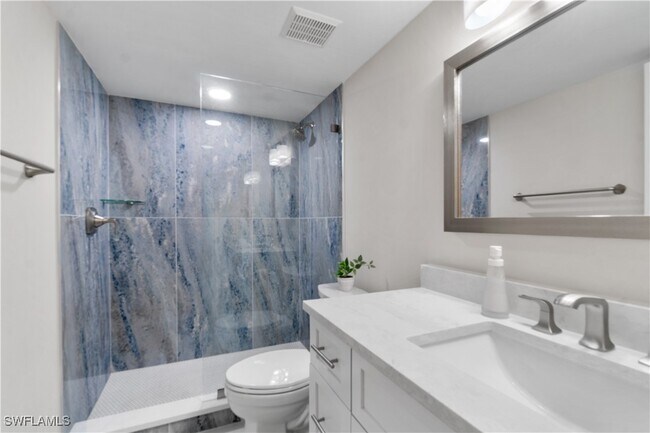 Building Photo - 10686 Gulf Shore Dr