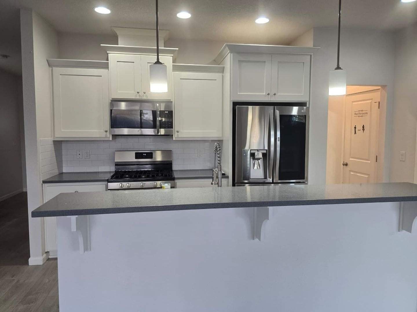 Building Photo - 173 N 7th Ave