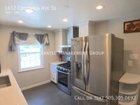 Building Photo - 1612 Columbia Dr NE