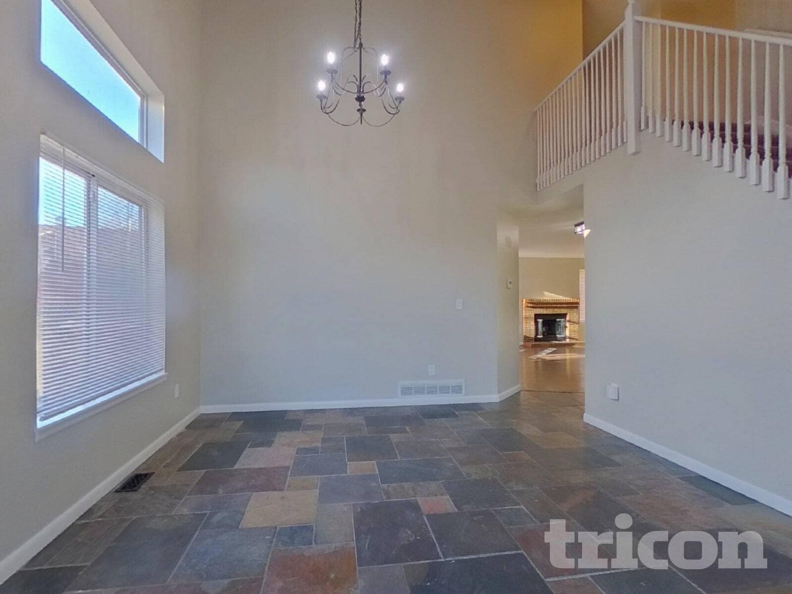 Building Photo - 1448 Sunnyside St