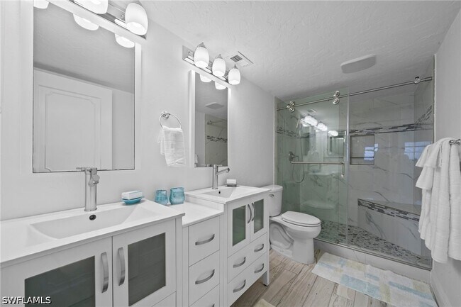 Building Photo - 6400 Estero Blvd