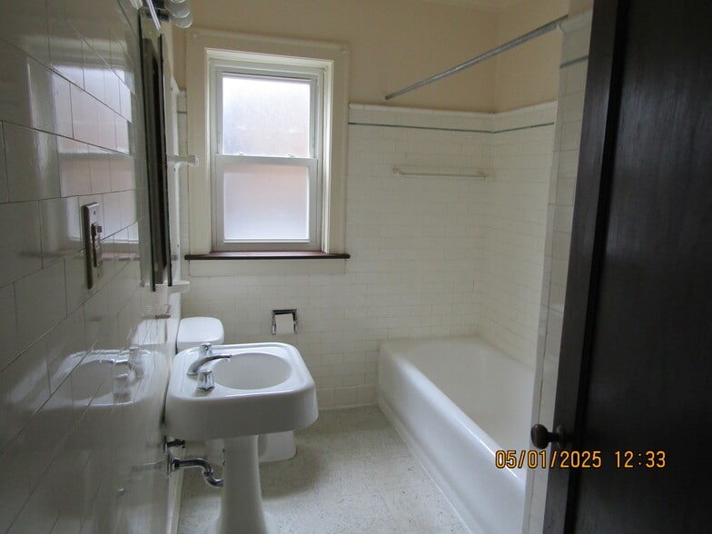 Building Photo - 7730 S Michigan Ave