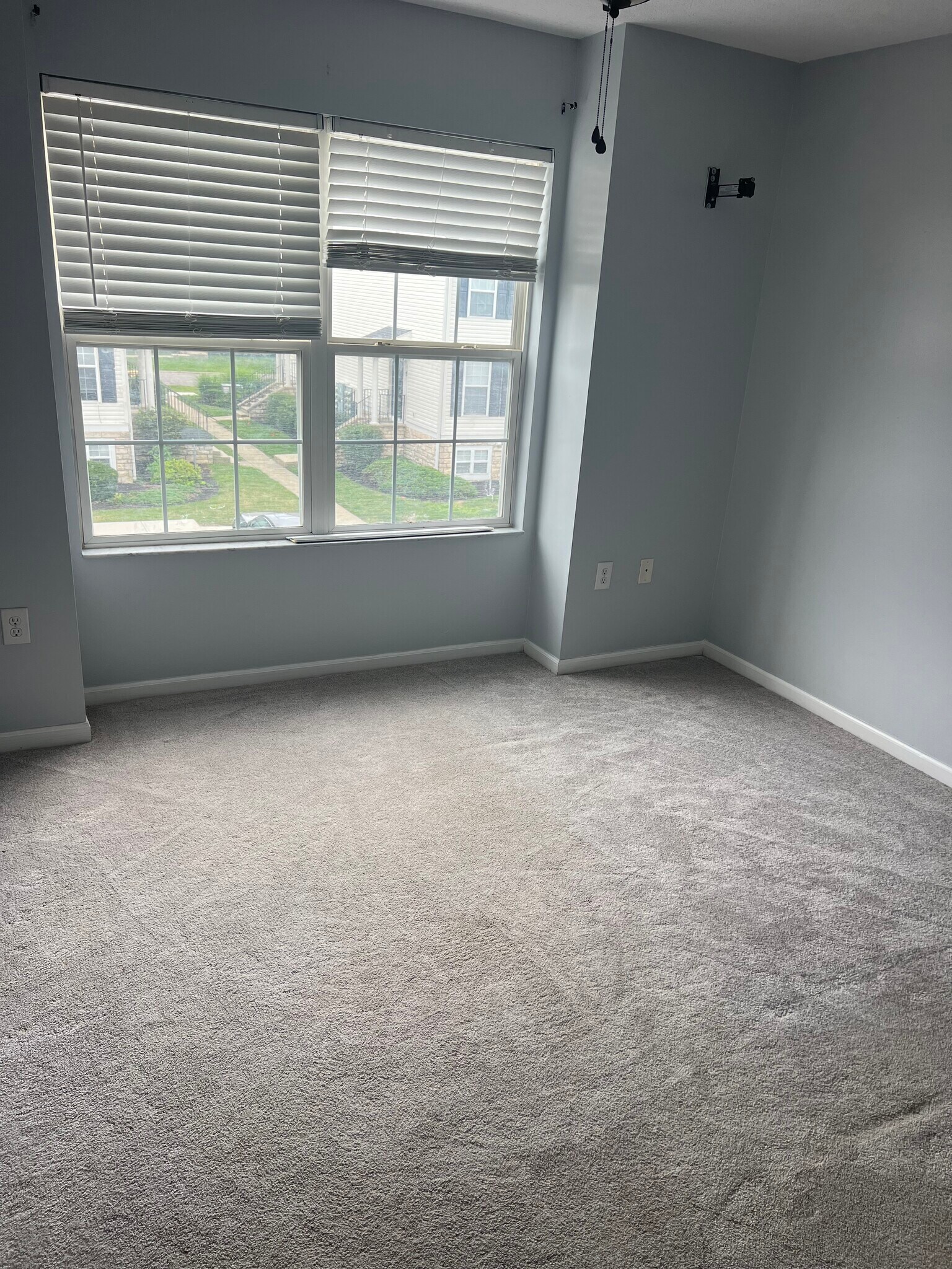 Second bedroom - 8282 Catalpa Ridge Dr
