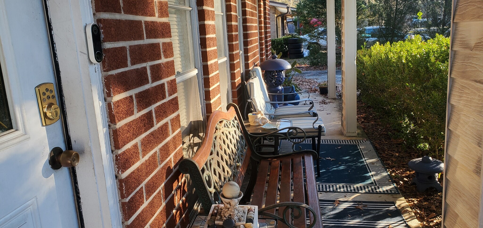 Covered Front porch - 2620 Moody Ave