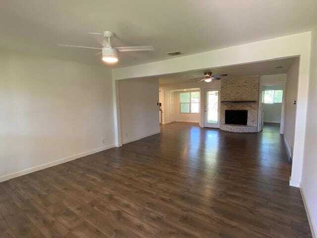 Building Photo - 900 Riddlewood Dr