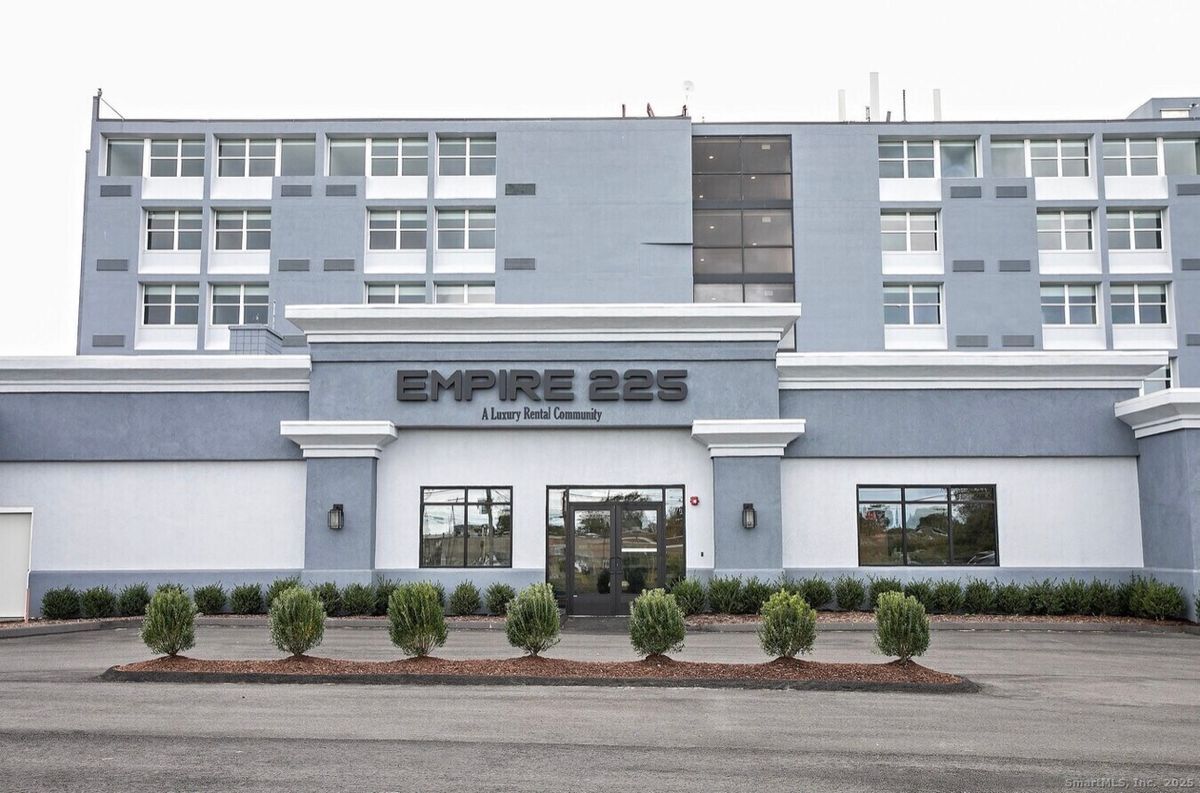 Building Photo - 225 Lordship Blvd