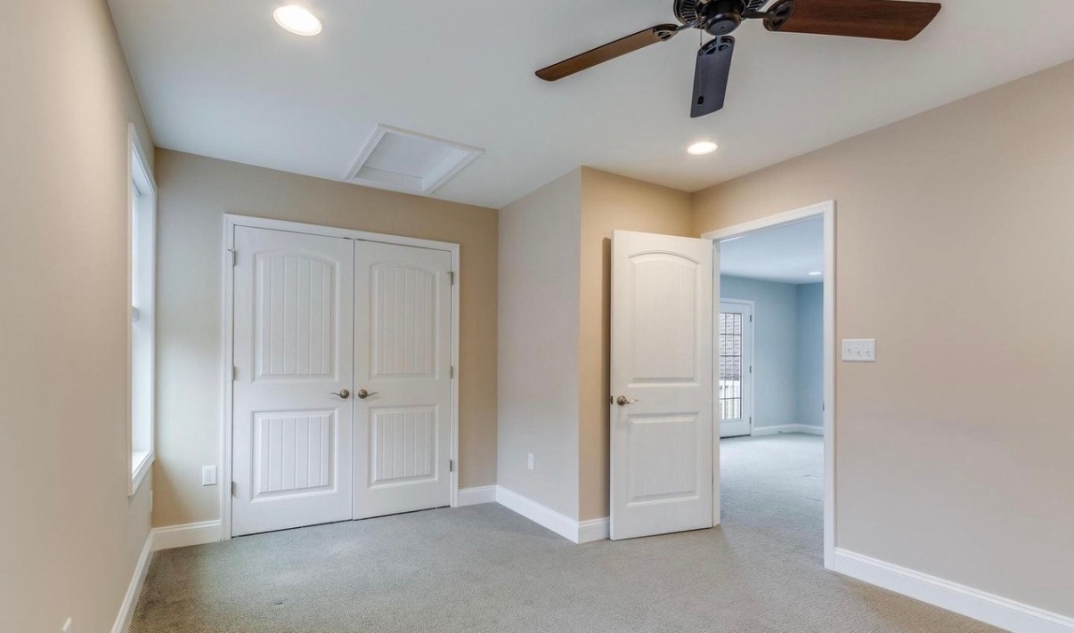 Building Photo - 33916 Darlington St