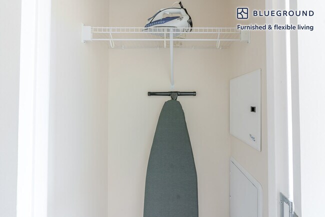 Building Photo - 301 M St SW