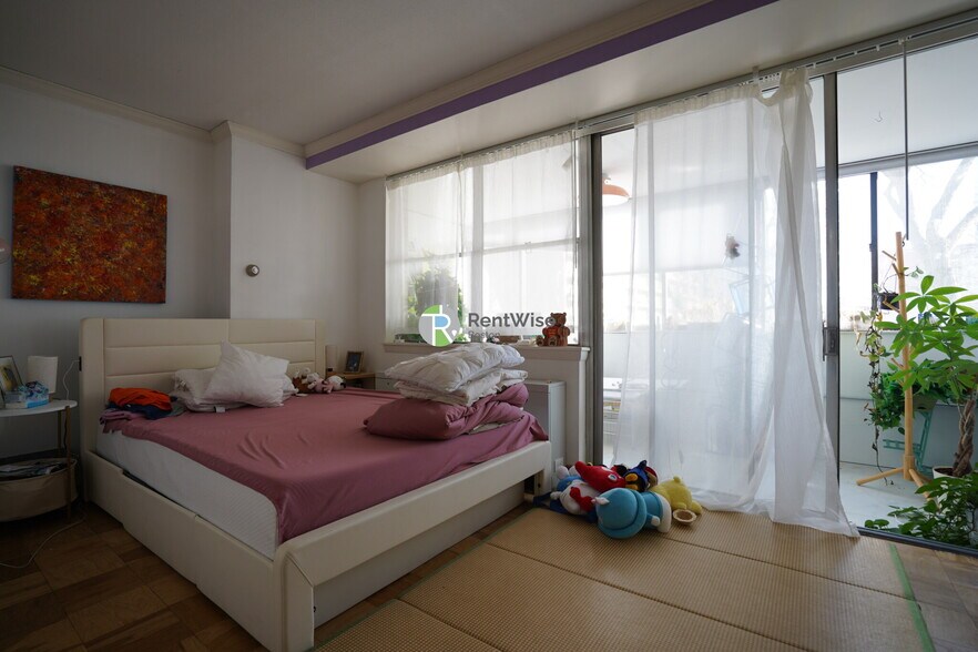 Building Photo - 6 Whittier Pl