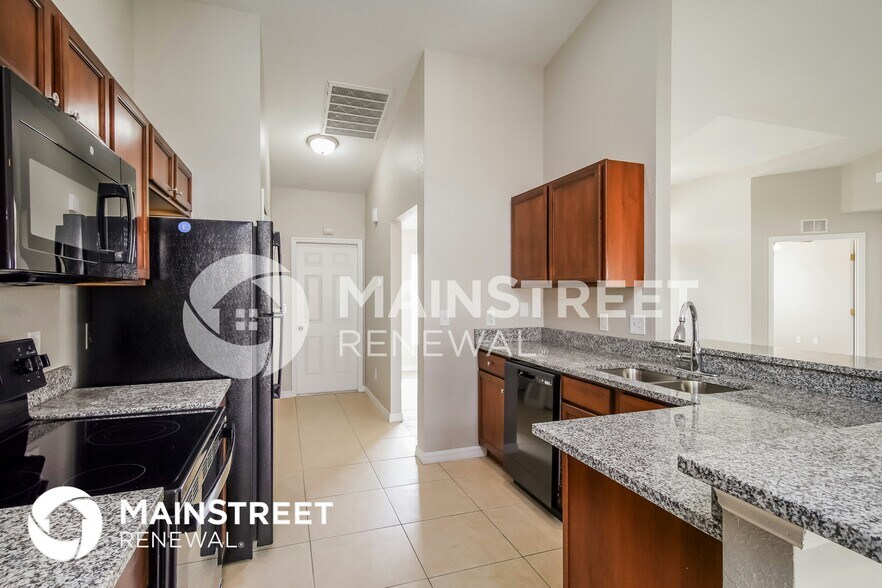 Building Photo - 301 Majestic Gardens Dr