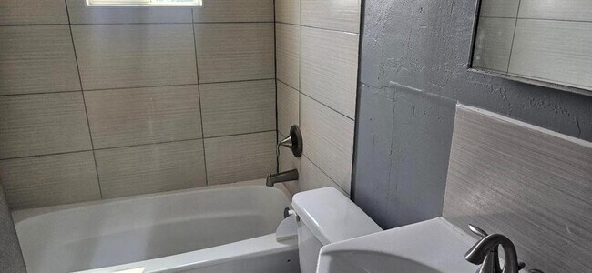 Building Photo - 1407 Carroll Oliver Way