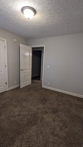 Building Photo - 2703 Rosedale Pl