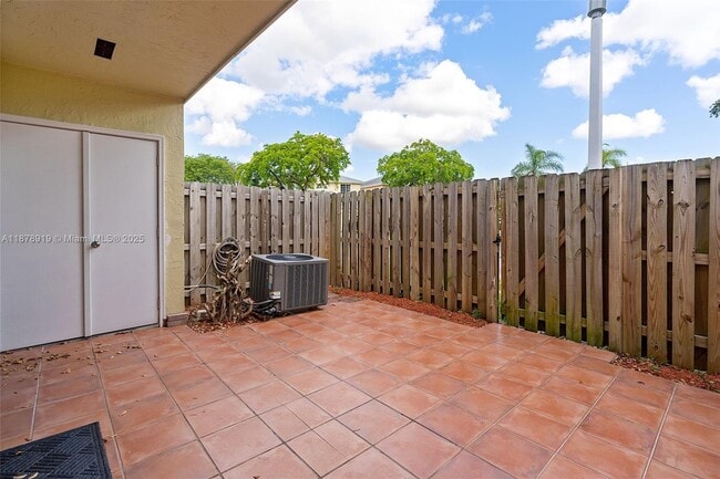 Building Photo - 11828 SW 100th St