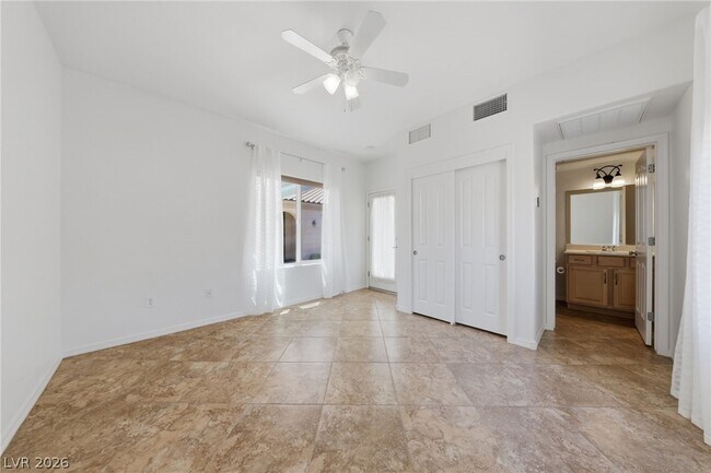 Building Photo - 2148 Shadow Canyon Dr