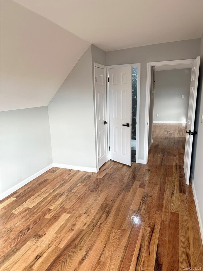 Building Photo - 137-14 Bedell St