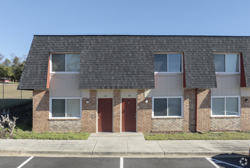 Building Photo - Peach Tree Townhomes