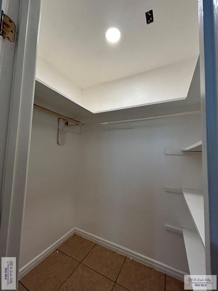 Building Photo - 711 Cisneros St