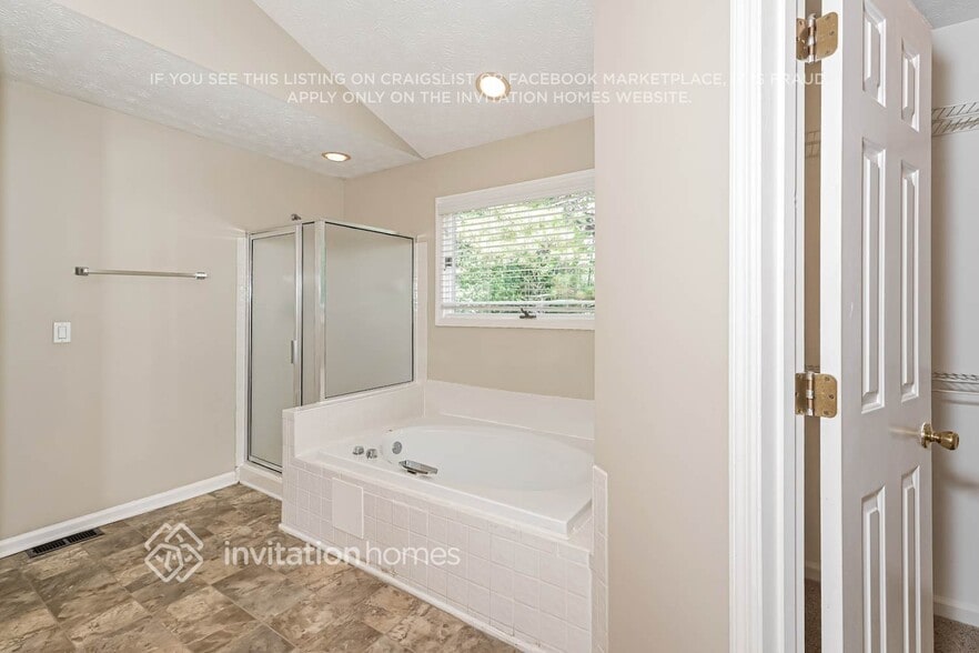 Building Photo - 495 Meadowfield Ct