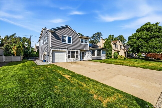 Building Photo - 31 Sutton Hill Ln