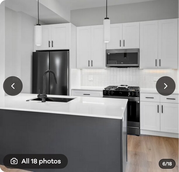 Building Photo - 2412 W Belden Ave