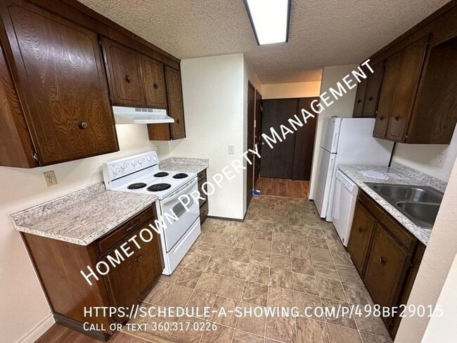Building Photo - Beautiful 2 Bedroom, 1 Bath Apartment on P...