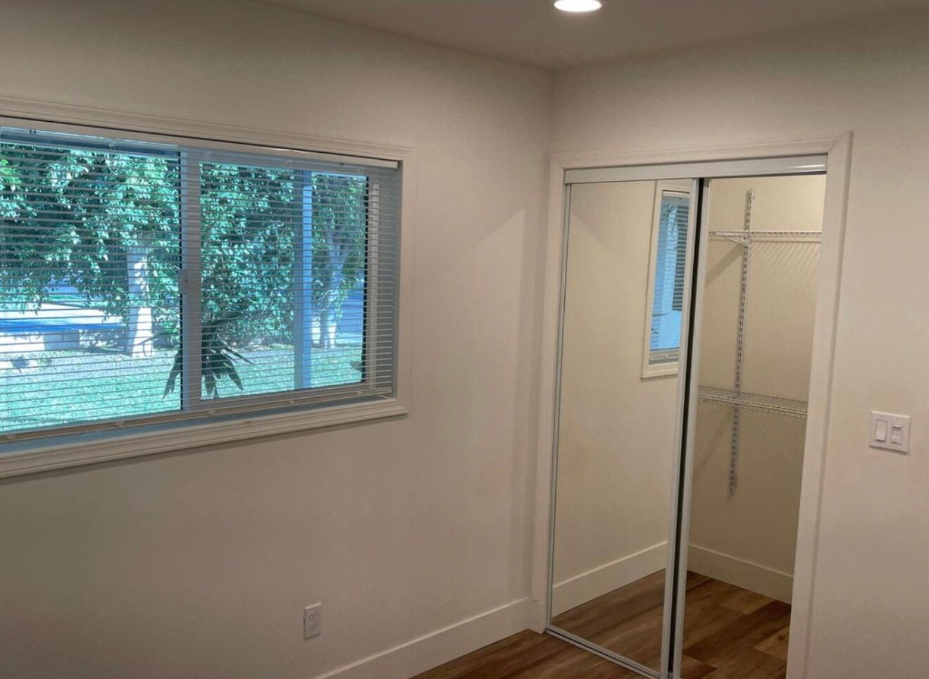 Building Photo - 13353 Killion St