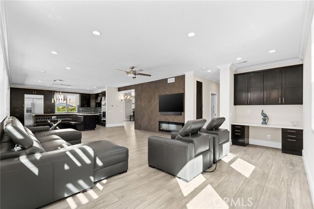 Building Photo - 928 Trovita Dr