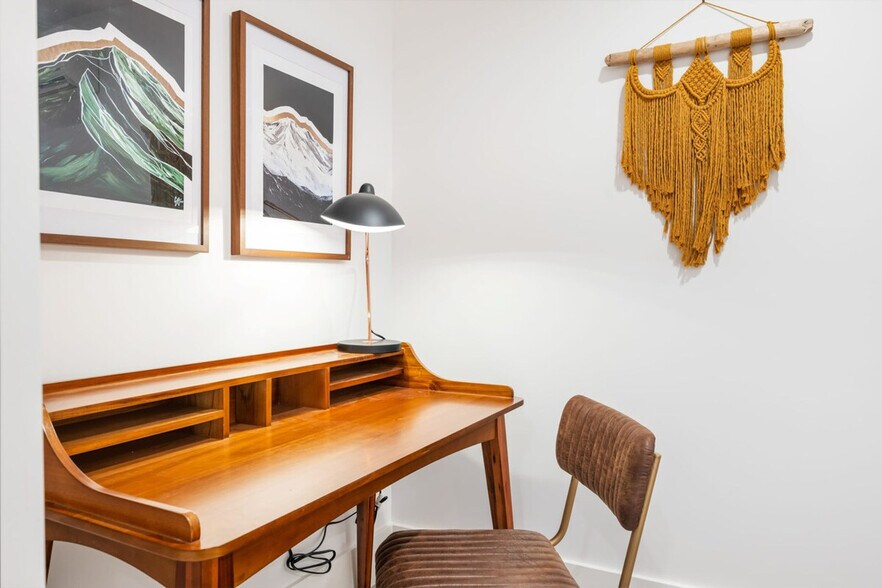 Building Photo - 2457 4th Ave W