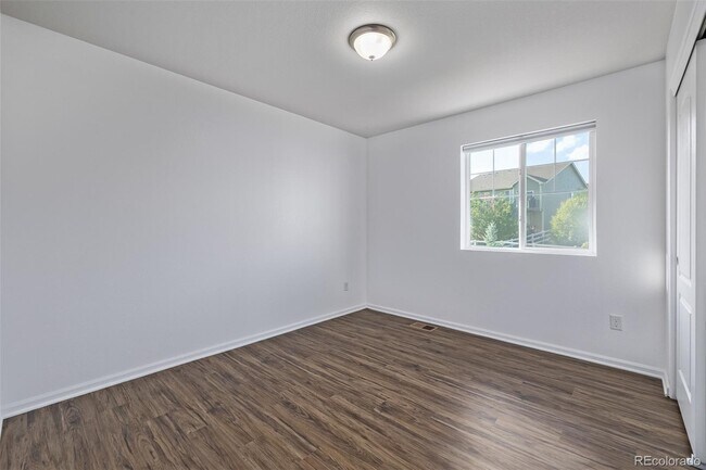 Building Photo - 5367 Spring Ridge Trl